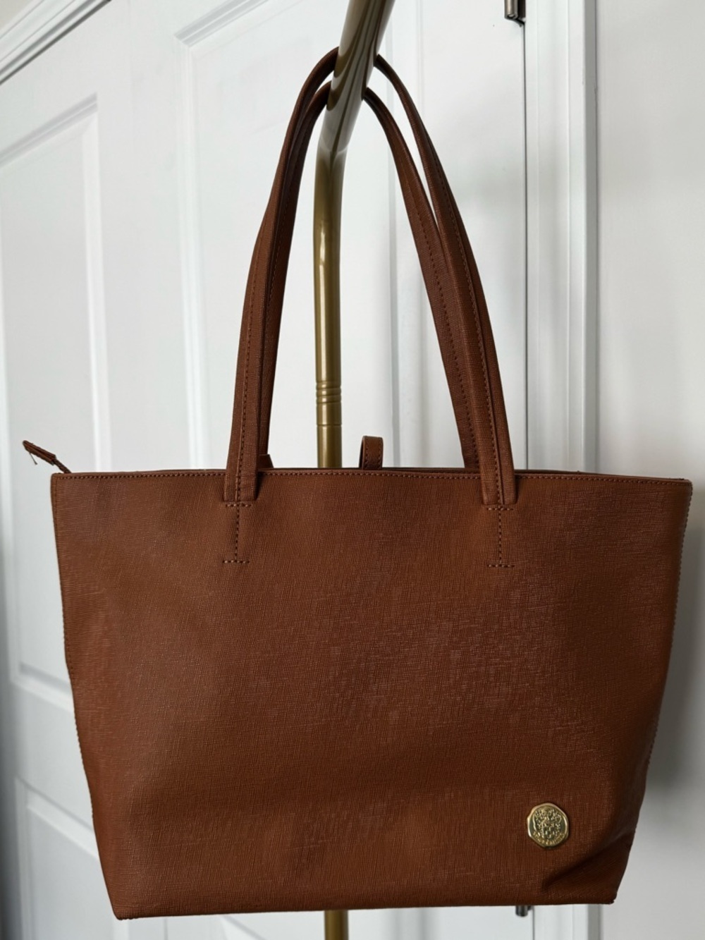 NWOT VinceCamuto Chestnut Brown Tote